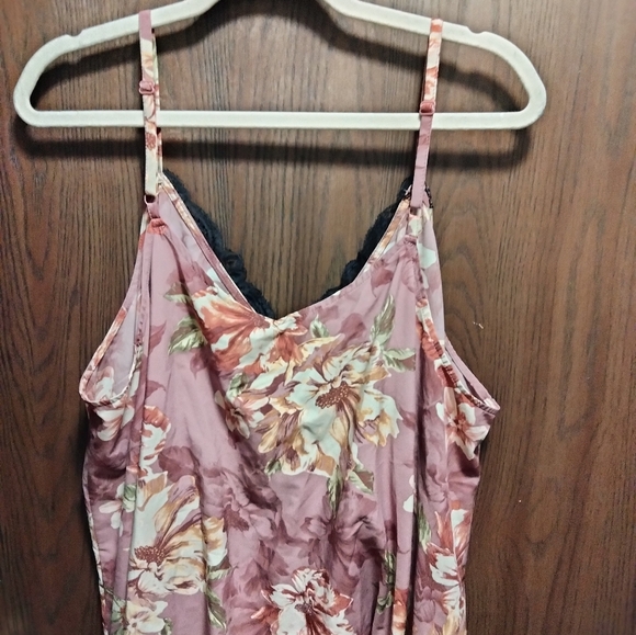 Torrid Floral Lace Tank Top - Picture 8 of 8